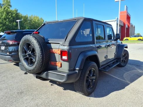 Used 2021 Jeep Wrangler Unlimited Sport AWD/4WD image 2