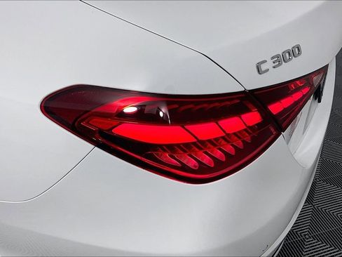 Used 2025 Mercedes-Benz C 300 Sedan image 28
