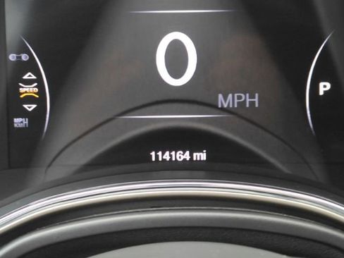 Used 2015 Jeep Grand Cherokee Limited image 40