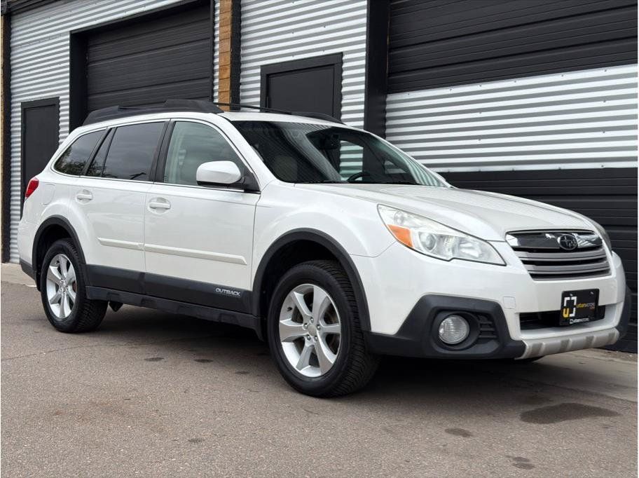 Used 2014 Subaru Outback 2.5i Limited AWD/4WD image 11