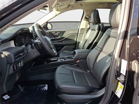 New 2026 Lincoln Corsair Premiere image 12