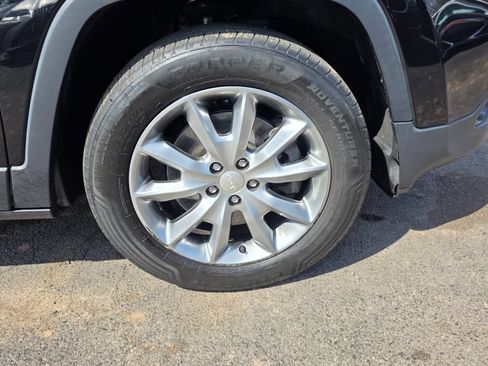 Used 2018 Jeep Cherokee Limited AWD/4WD image 53