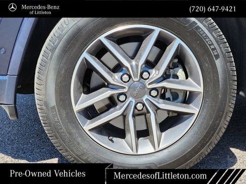 Used 2020 Jeep Grand Cherokee Overland AWD/4WD image 10
