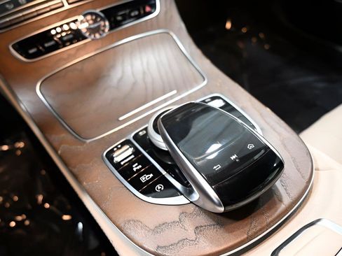 Used 2020 Mercedes-Benz E 450 4MATIC Sedan image 23