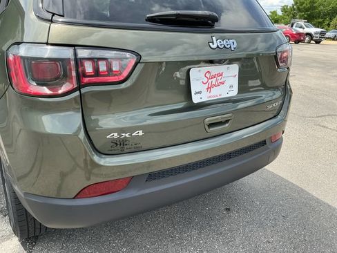 Used 2018 Jeep Compass Sport w/ Cold Weather Group AWD/4WD image 15