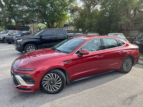Used 2025 Hyundai Sonata SEL FWD image 3
