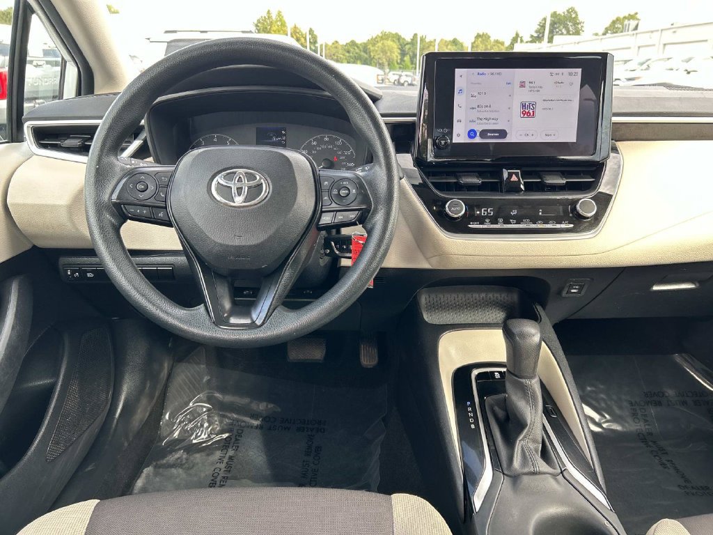Used 2023 Toyota Corolla LE FWD image 17