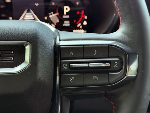 Used 2024 GMC Canyon AT4X w/ AT4X AEV Edition AWD/4WD image 18