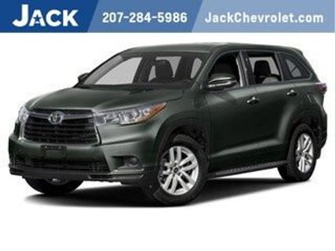 Used 2016 Toyota Highlander Plus AWD/4WD image 1
