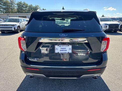 Used 2022 Ford Explorer Limited w/ Equipment Group 301A image 6