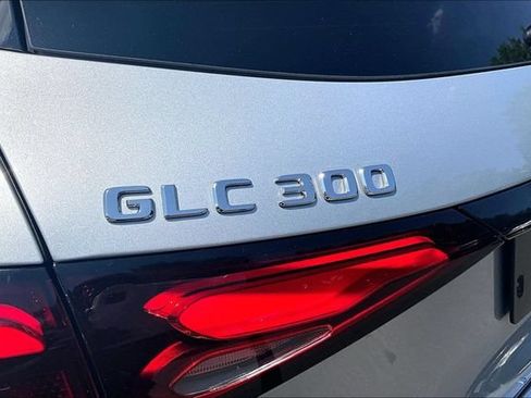 Used 2026 Mercedes-Benz GLC 300 4MATIC image 8
