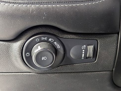 Used 2022 Dodge Durango GT image 15