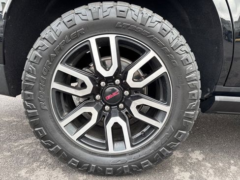 Used 2021 GMC Yukon AT4 w/ AT4 Premium Plus Package image 14