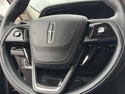 Used 2023 Lincoln Aviator Reserve w/ Elements Package Plus image 22