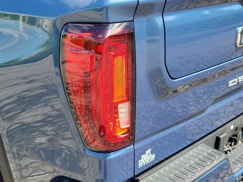 Used 2025 GMC Sierra 1500 Denali Ultimate AWD/4WD image 11