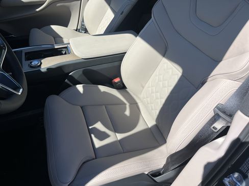 New 2025 Volvo EX90 Ultra w/ Protection Package Premier image 25