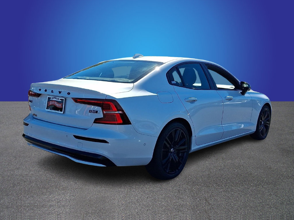 Used 2023 Volvo S60 B5 Plus w/ Climate Package AWD/4WD image 4