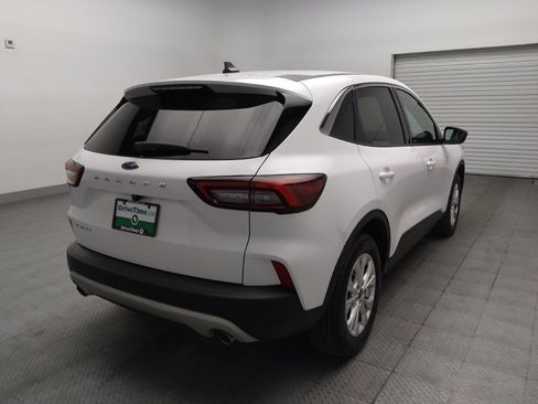 Used 2024 Ford Escape Active w/ Cold Weather Package FWD image 9