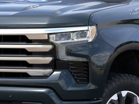 New 2026 Chevrolet Silverado 1500 High Country w/ Technology Package AWD/4WD image 10