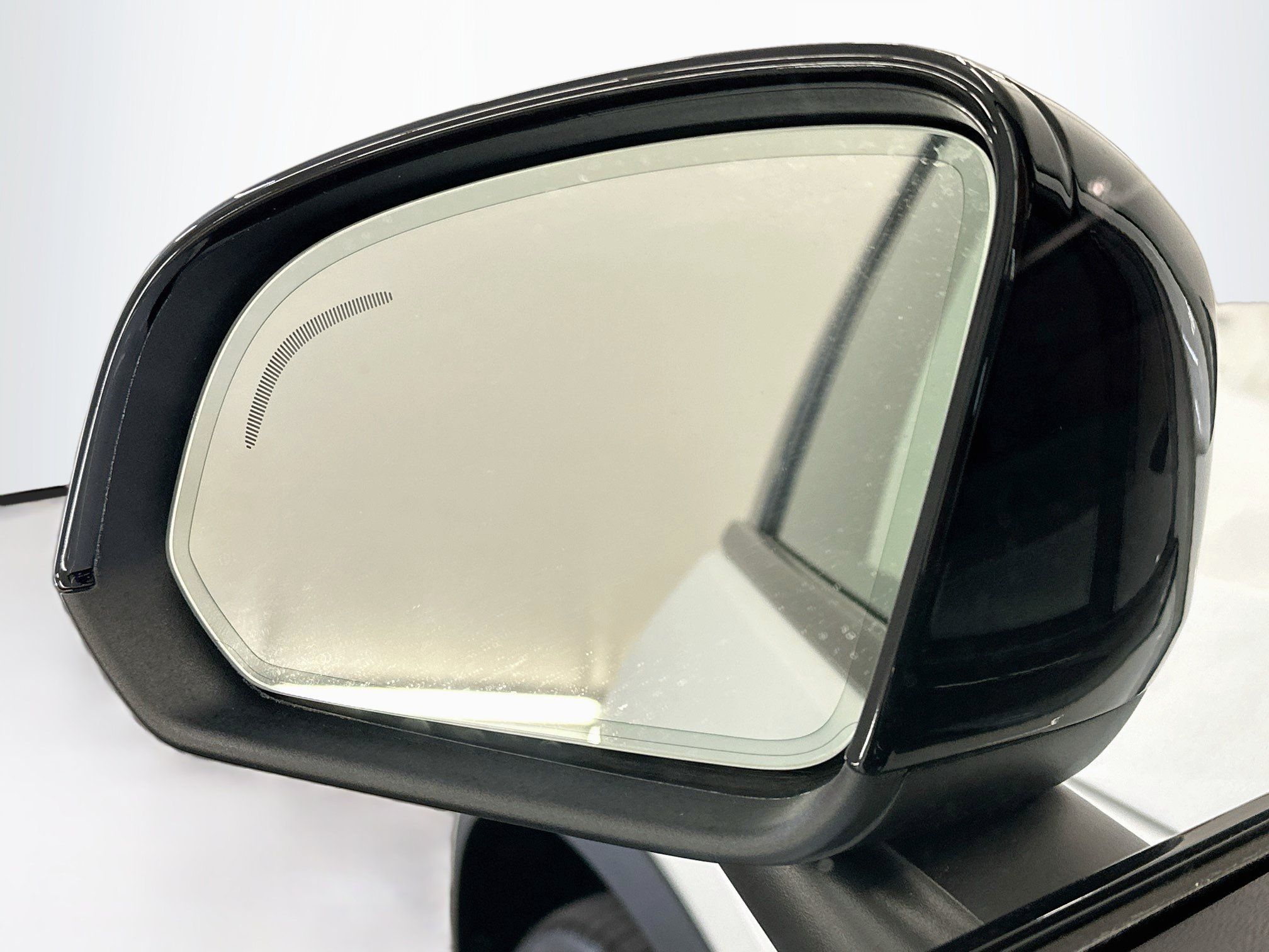 Used 2026 Volvo XC40 B5 Plus AWD/4WD image 16