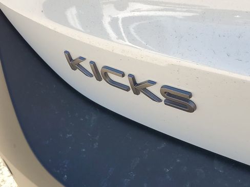 New 2026 Nissan Kicks SR w/ Cold Weather Package AWD/4WD image 6