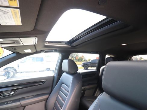 Used 2023 Honda CR-V Sport Touring image 4