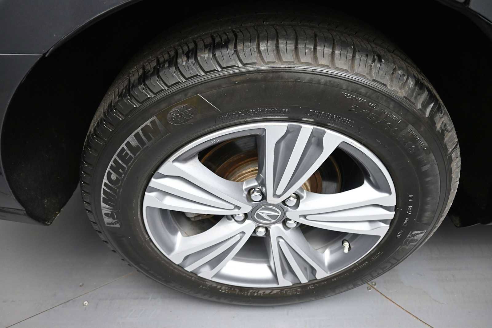 Used 2020 Acura MDX SH-AWD image 12