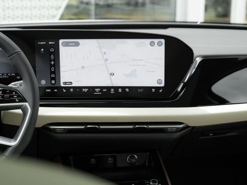 New 2026 Audi A6 Premium Plus AWD/4WD image 13