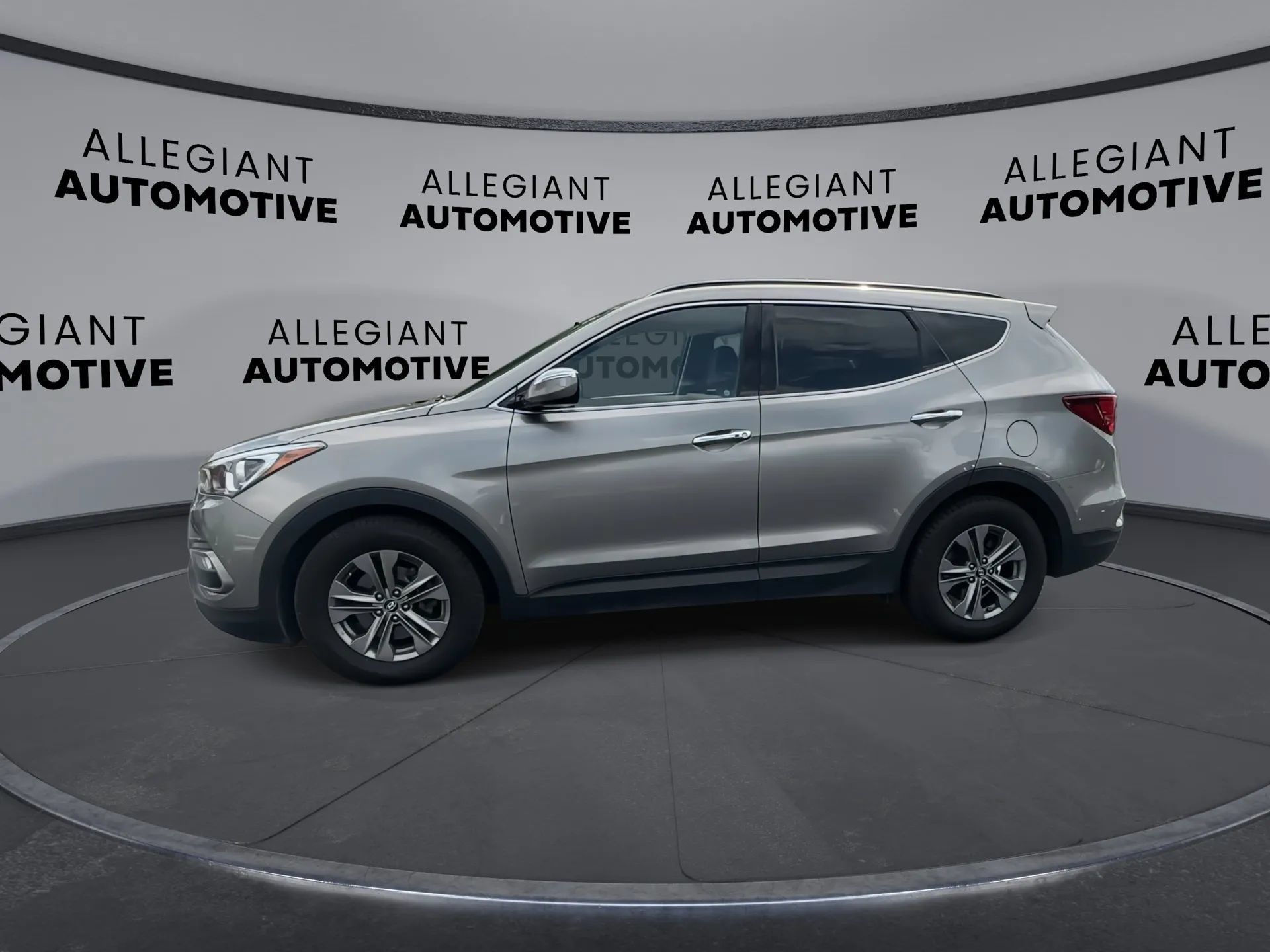 Used 2018 Hyundai Santa Fe Sport w/ 2.4L Value Package 02 FWD image 7