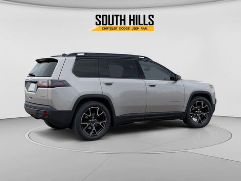 New 2026 Jeep Cherokee Overland image 4