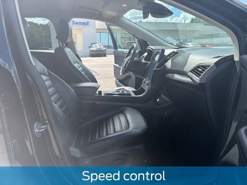 Used 2024 Ford Edge SEL AWD/4WD image 16