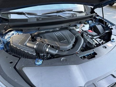 Used 2025 Buick Enclave Preferred FWD image 35