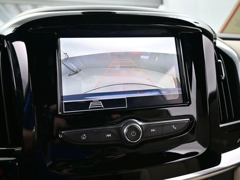 Certified 2023 Chevrolet Traverse LS image 20