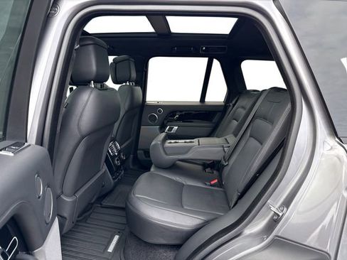 Used 2020 Land Rover Range Rover HSE image 11