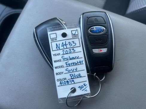 Used 2023 Subaru Forester Premium AWD/4WD image 40