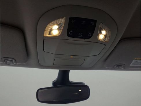 Used 2024 Chrysler Pacifica Touring-L FWD image 24