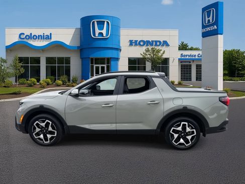 Used 2023 Hyundai Santa Cruz Limited image 3