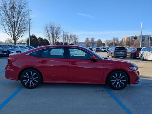 Certified 2023 Honda Civic EX image 5