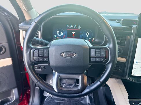 Used 2022 Ford Expedition Platinum RWD image 11