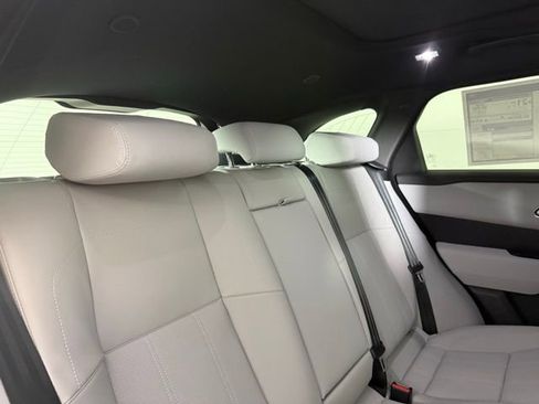 New 2026 Land Rover Range Rover Velar Dynamic SE AWD/4WD image 29