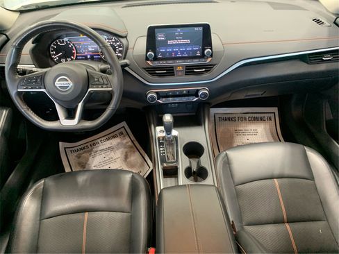 Used 2022 Nissan Altima 2.5 SR image 14
