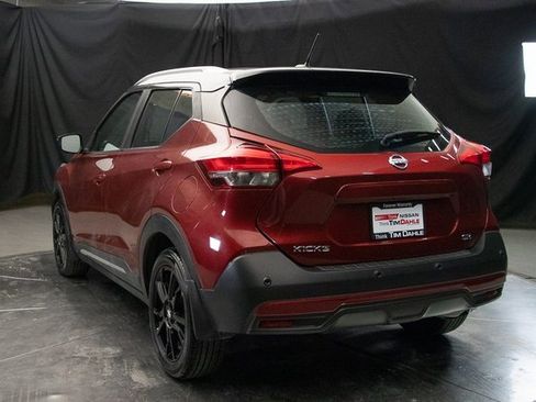 Used 2020 Nissan Kicks SR image 10