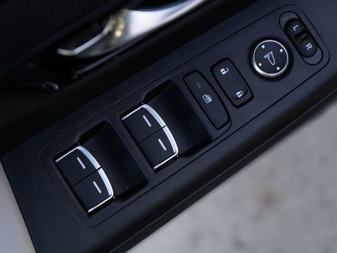 Certified 2025 Honda CR-V EX-L image 38