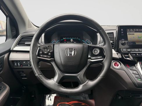 Used 2018 Honda Odyssey Touring image 31