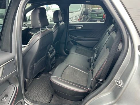 Certified 2023 Ford Edge ST-Line image 18