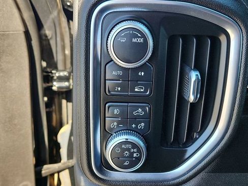 Used 2020 GMC Sierra 1500 SLT image 15