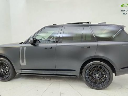 Used 2023 Land Rover Range Rover SE AWD/4WD image 4