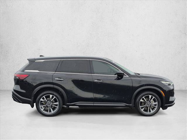 Used 2025 INFINITI QX60 Luxe w/ Vision Package FWD image 4