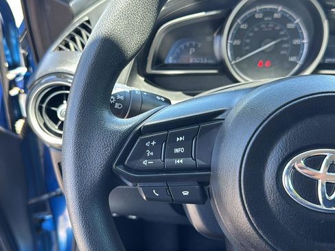 Used 2019 Toyota Yaris LE FWD image 17