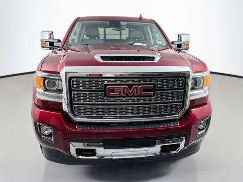 Used 2019 GMC Sierra 2500 Denali AWD/4WD image 6